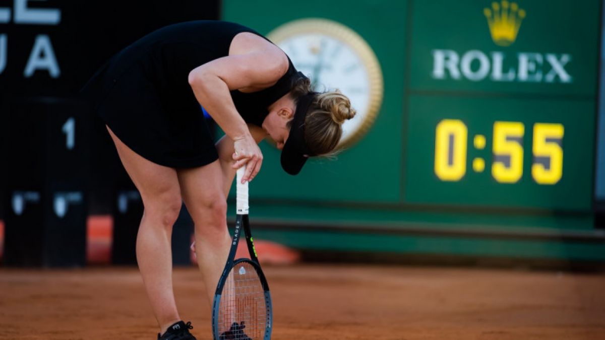 Simona Halep s-a retras de la turneul de la Wimbledon
