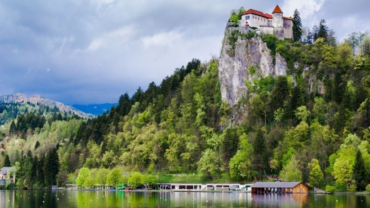 Slovenia pune capăt stării epidemice și își deschide granițele