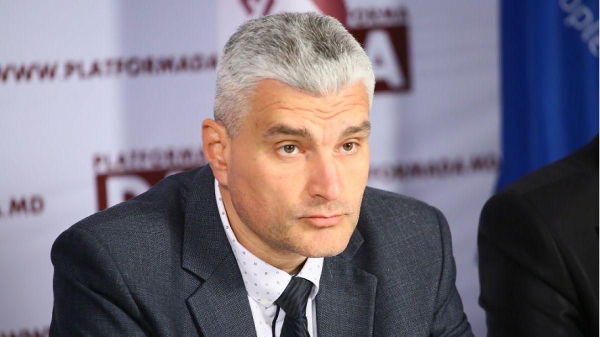 Slusari: „Cel târziu mâine dimineață trebuie să identificăm, împreună cu Executivul, soluții pentru fermieri”