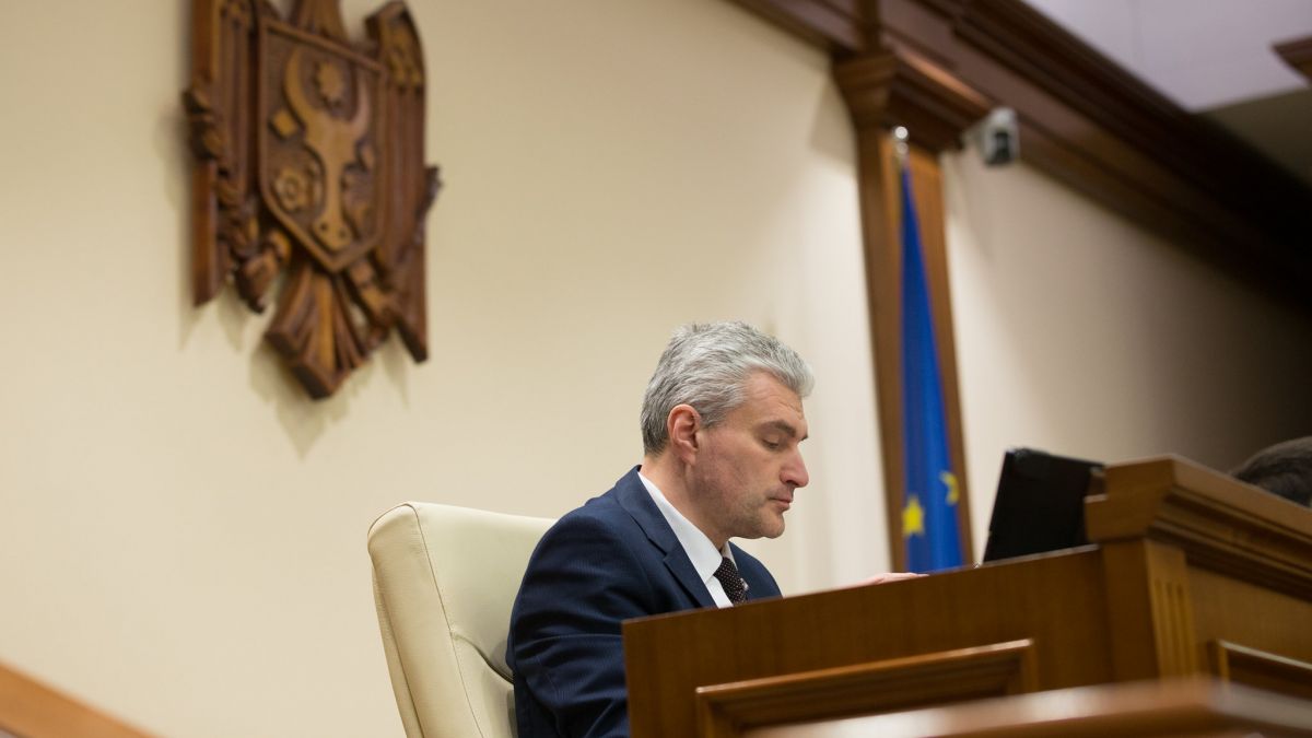 Slusari dă asigurări că Platforma DA nu va vota pentru inițierea procedurii de impeachment
