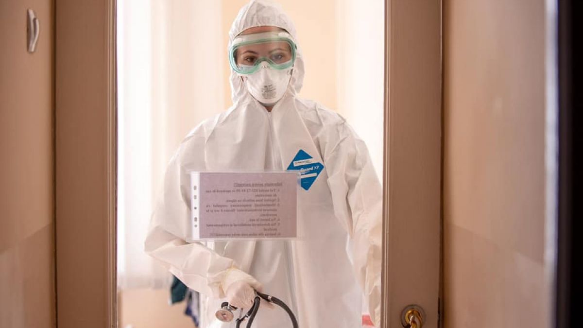 Societatea civilă cere sporirea nivelului de protecție a lucrătorilor medicali