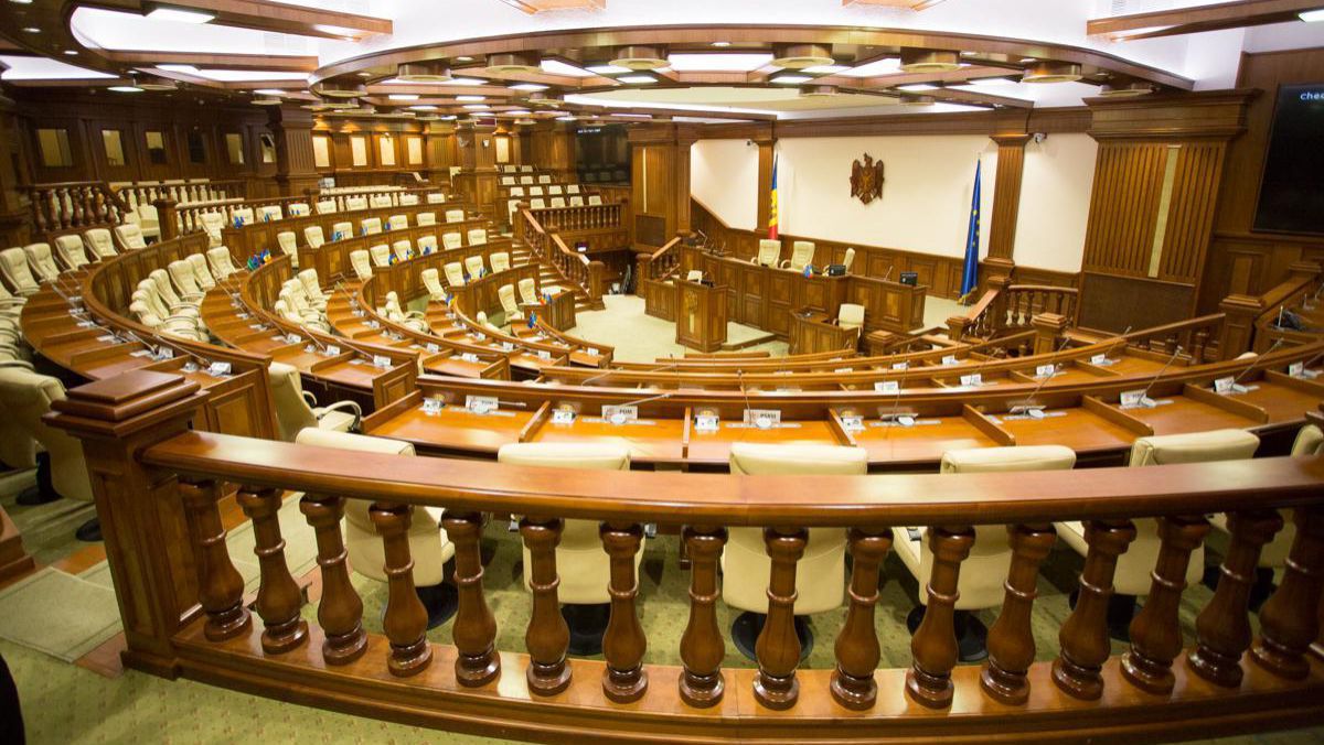 SONDAJ. Dacă duminica viitoare ar avea loc alegeri parlamentare, în Legislativ ar accede patru partide