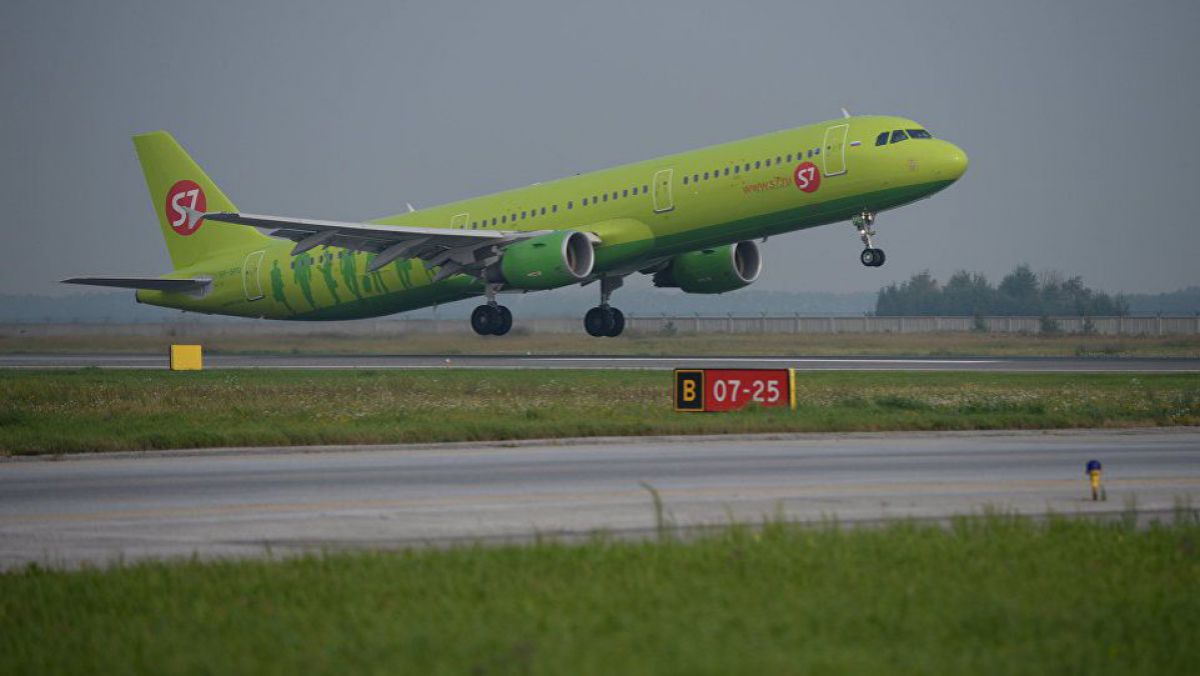 Sondaj Eho Moskvî: Marea majoritate a ascultătorilor cred că Rogozin a pus în pericol viața pasagerilor avionului care venea spre Chișinău