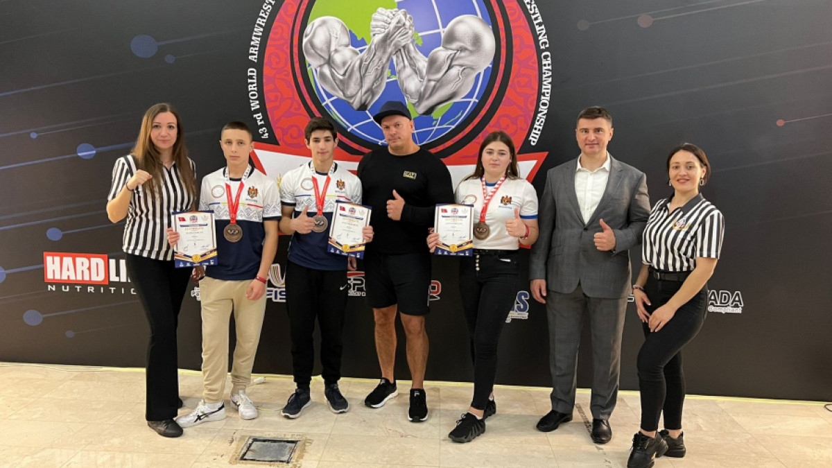 Sportivii din R. Moldova s-au întors acasă cu trei medalii de bronz de la Campionatul Mondial de Armwrestling