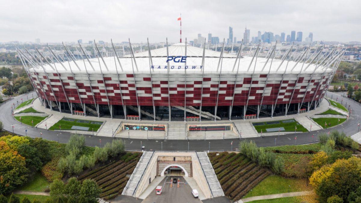 Polonia transformă stadionul național în spital-COVID