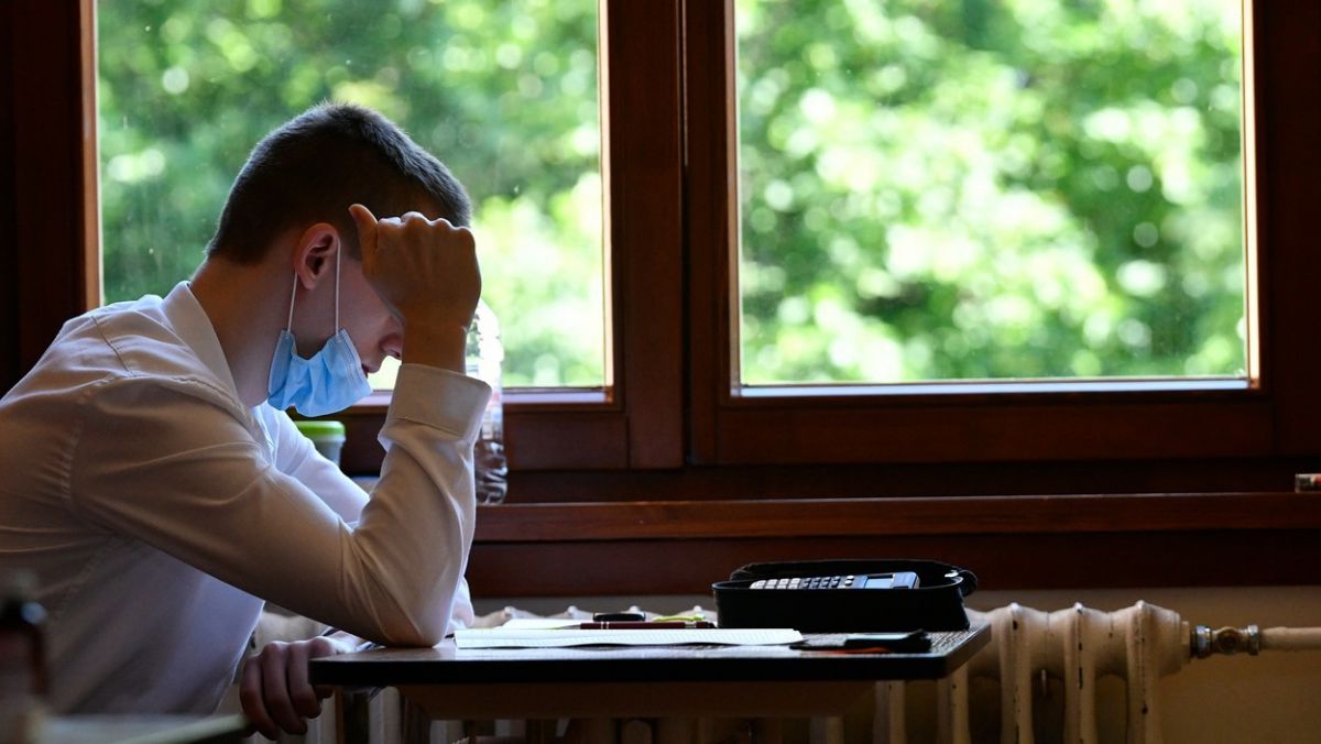 Start înscrierii pentru examenul național de bacalaureat, în regim de externat