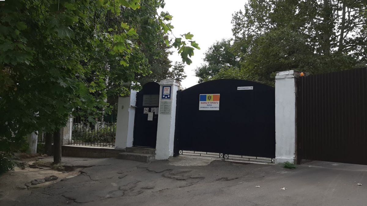 Statul riscă să piardă terenul pe care se află Consulatul R. Moldova în Odesa. Iată decizia magistraților Judecătoriei Chișinău