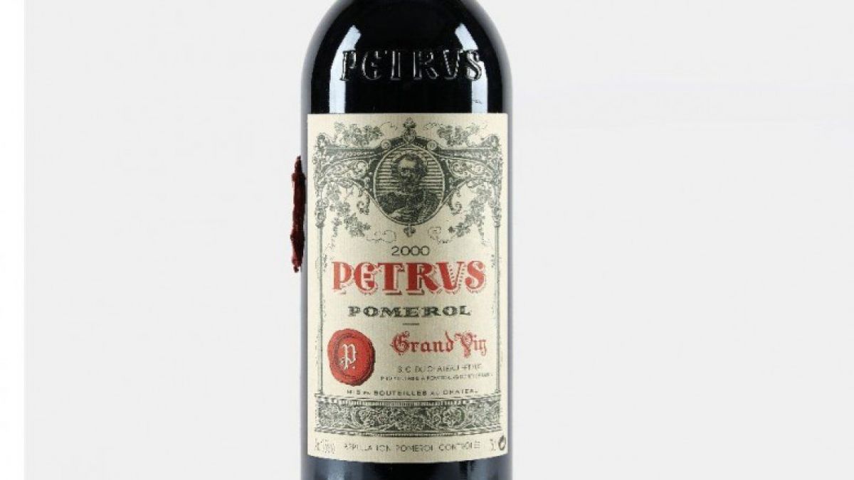 Sticlă cu vin care a călătorit în spațiu, scoasă la licitație. Ar putea stabili un record