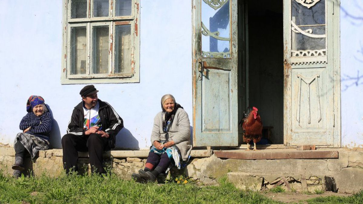 Studiu: În satele din R. Moldova locuiesc de 4 ori mai multe persoane aflate la limita sărăciei decât în orașe