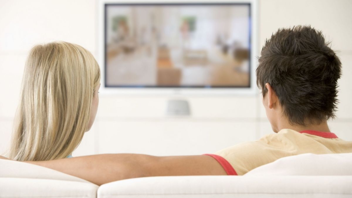 Studiu iData: Care sunt cele mai urmărite posturi, emisiuni TV, prezentatori, precum și subiectele de interes ale moldovenilor