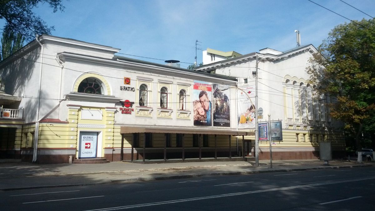 Sub cinematograful „Patria” ar fi fost descoperite tuneluri vechi. Ce spun experții