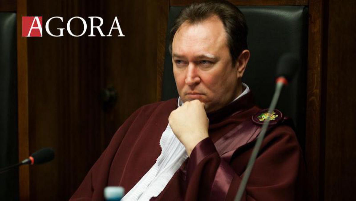 Tănase, despre vizita lui Dodon la Moscova: Comandantul suprem ciocnește șampania cu cei care îi distrug țara