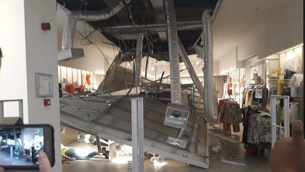 Tavanul unui magazin dintr-un mall din Constanţa s-a prăbuşit. O femeie a fost rănită