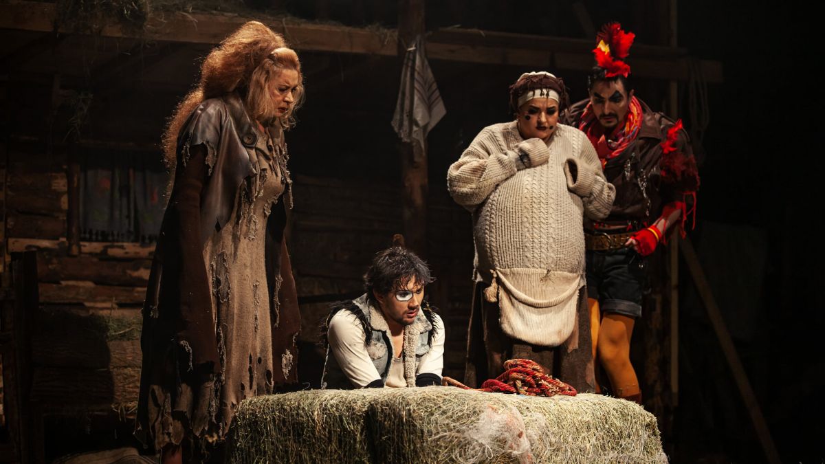 Teatrul „Eugene Ionesco” ne recomandă în această săptămână un spectacol despre relația părinți-copii, iubire interzisă și oameni care au încetat să mai viseze