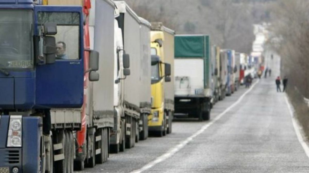 Transportatorii moldoveni sunt atenționați să evite tranzitarea Ucrainei