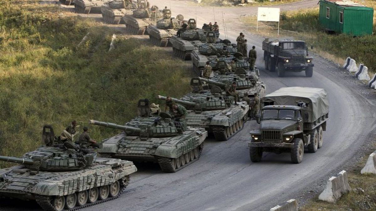 Trei coloane cu tehnică militară rusească au încălcat regimul zonei de securitate din stânga Nistrului. Ce motiv invocă rușii