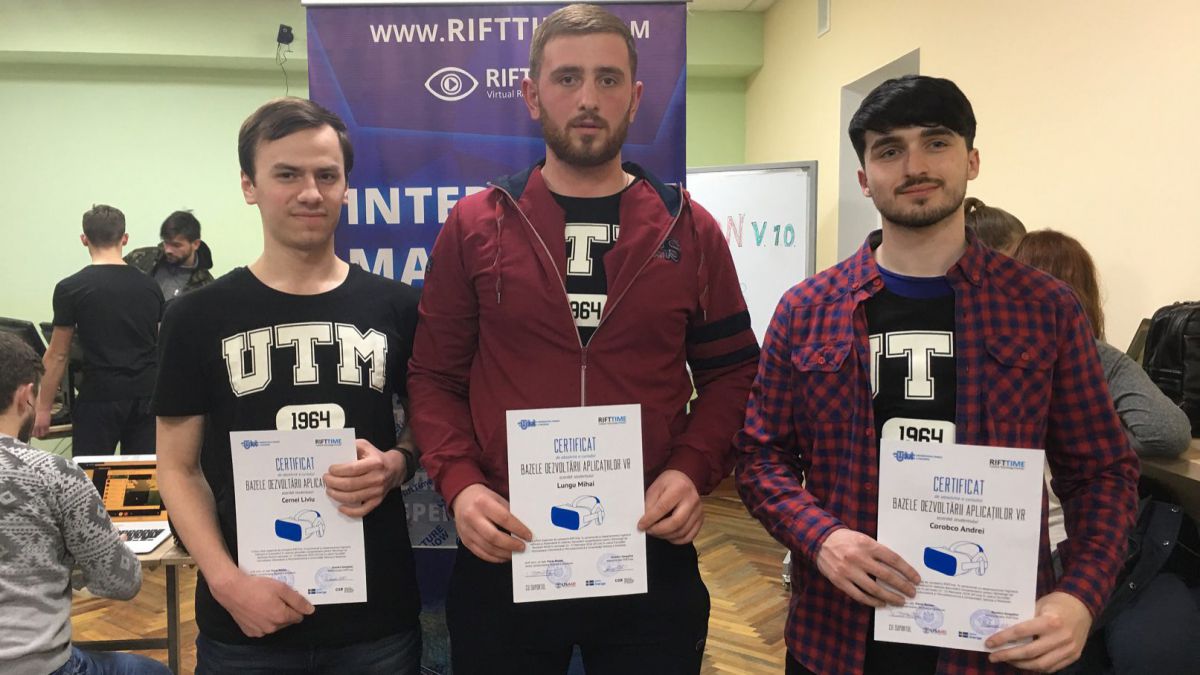 Trei tineri de la Universitatea Tehnică au câștigat primul hackathon studențesc de realitate virtuală 
