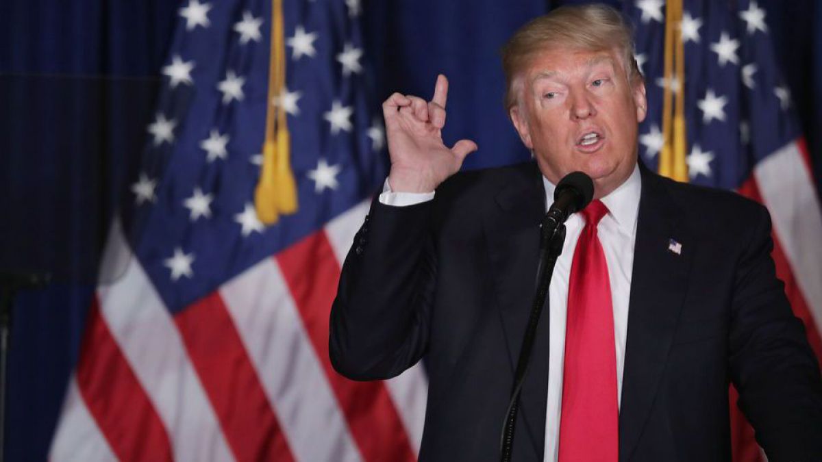 Trump spune că s-a exprimat greșit la Helsinki și că are încredere în concluzia agențiilor americane privind Rusia