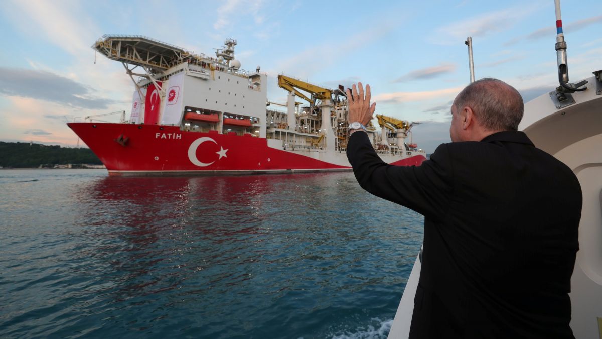 Turcia anunţă descoperirea altor 85 de miliarde metri cubi de gaze naturale în Marea Neagră