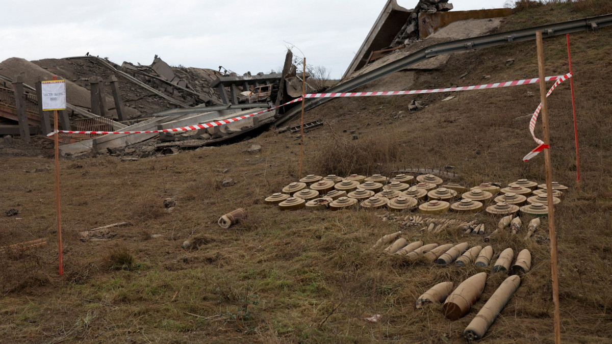Ucraina, cea mai minată țară din lume: Pe 40% din teritoriul statului vecin s-ar afla mine și explozibil capcană
