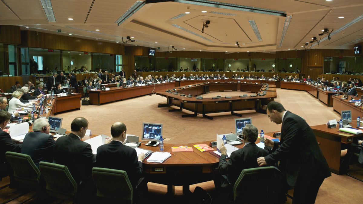 UE a adoptat o listă de concluzii privind Republica Moldova. Autorităților li se cer explicații privind frauda bancară