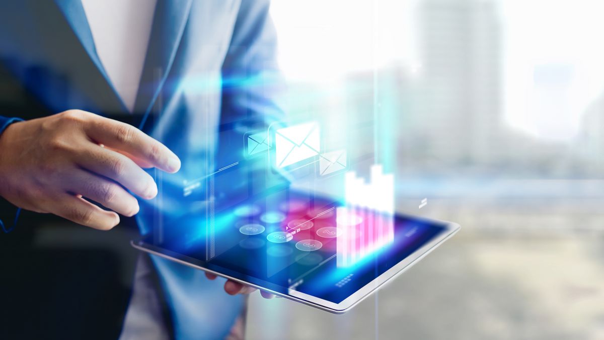 UE alocă 33,7 miliarde de euro pentru digitalizare: „Cetăţenii vor beneficia de conexiuni mai rapide şi reziliente pentru îmbunătăţirea învăţării online”