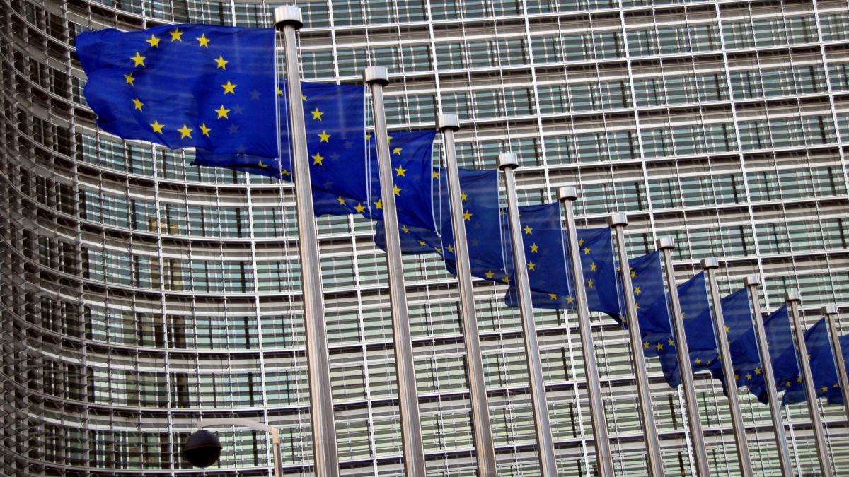 UE prelungește sancțiunile împotriva unor cetățeni ruși și ucraineni în legătură cu criza din Ucraina