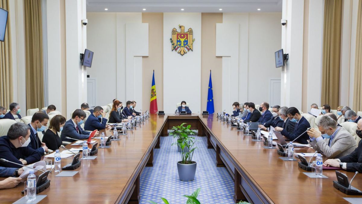 Ultimele decizii CSE! Se alocă 12 mil. de lei pentru gestionarea crizei, iar spațiul aerian se deschide pentru transportul cetățenilor străini