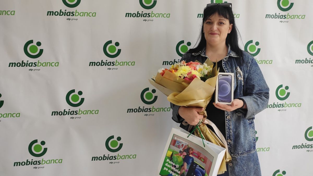 Ultimul iPhone 12 a fost înmânat de echipa Mobiasbanca OTP - Group. Vezi cine este norocosul câștigător (FOTO)