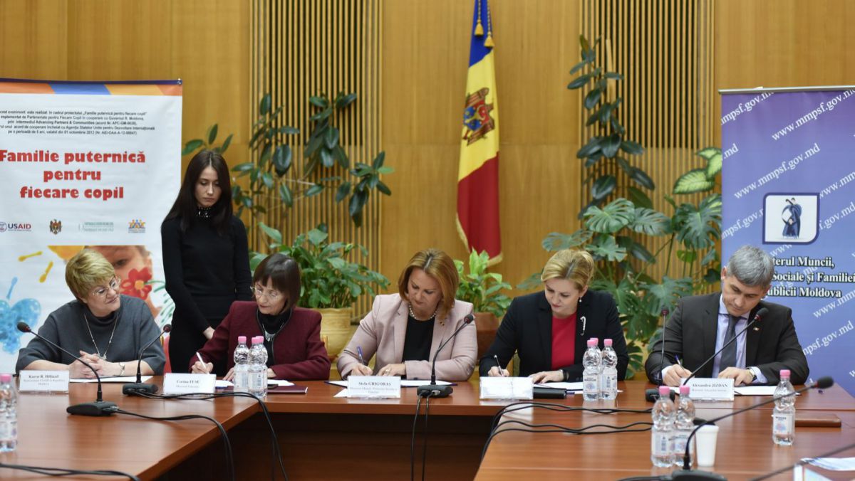 Un acord de colaborare pentru bunăstarea copilului, semnat de patru Ministere din R. Moldova