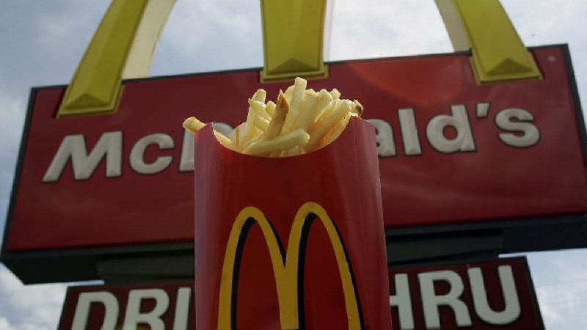 Un angajat McDonalds, concediat după ce a postat imagini cu „condițiile dezgustătoare” dintr-un restaurant din SUA