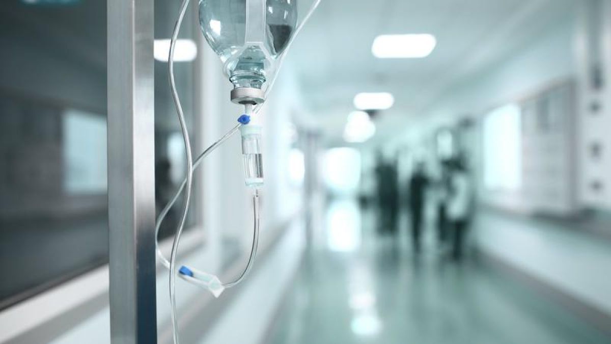 Un bărbat a decedat, iar alți peste 400 de pacienți sunt în stare gravă din cauza noului coronavirus