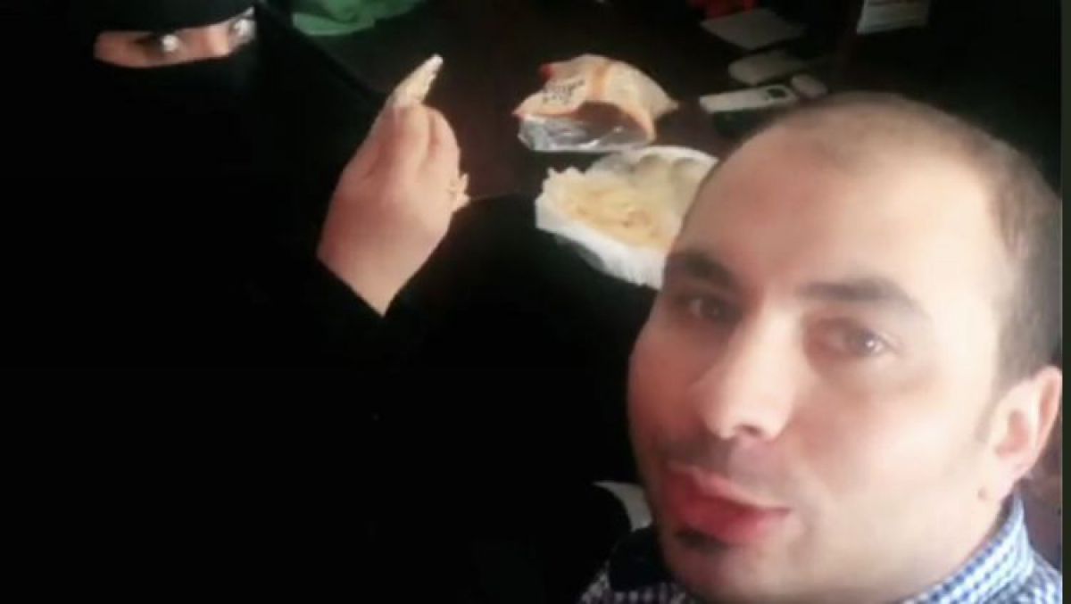 Un bărbat a fost arestat pentru că a luat micul-dejun în compania unei femei, în Arabia Saudită