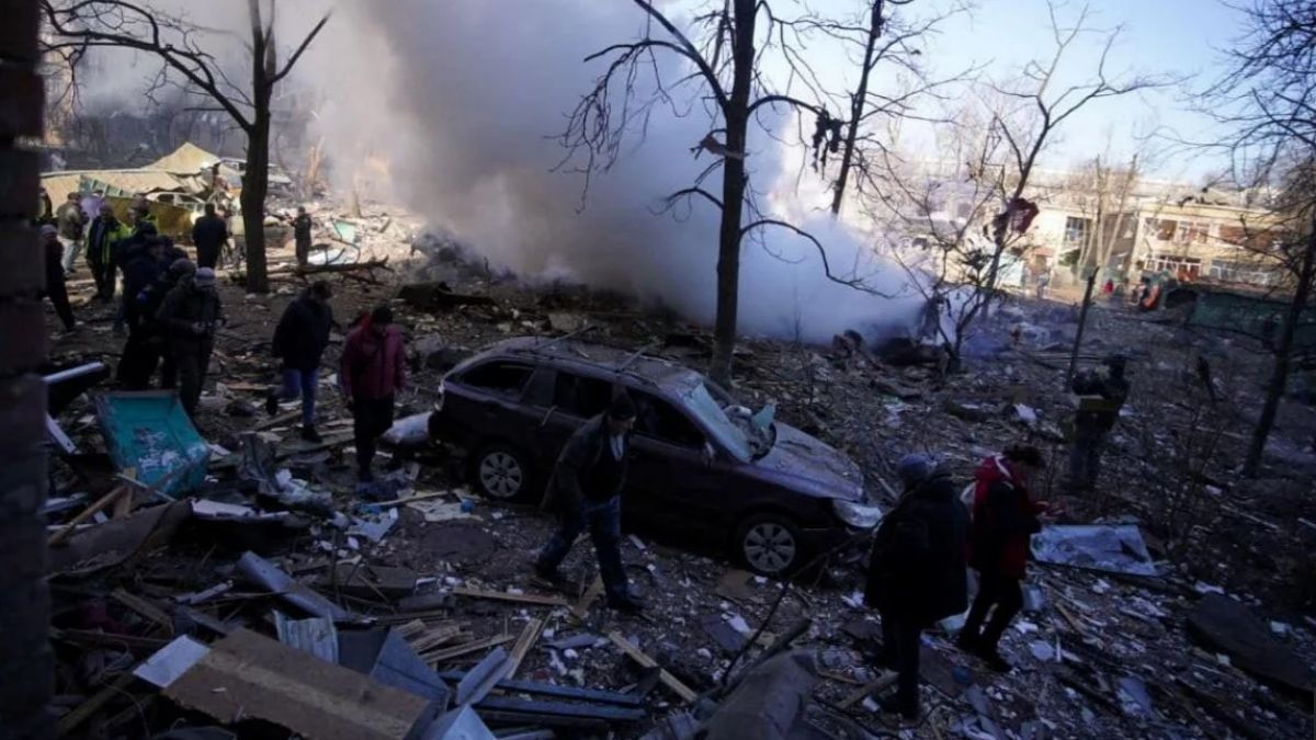 Un cartier rezidențial din Kiev, bombardat: 19 persoane au fost rănite, iar una a murit