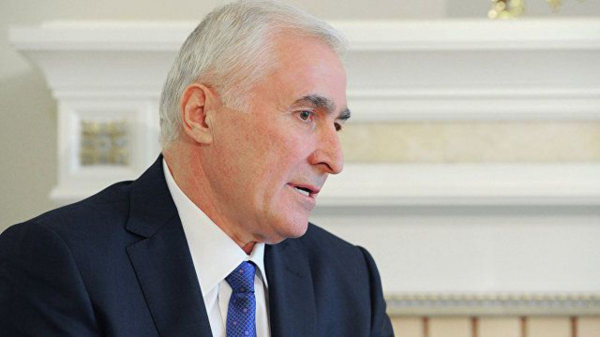 Un jurnalist italian întors acasă după ce la Chișinău i-ar fi fost deteriorat pașaportul