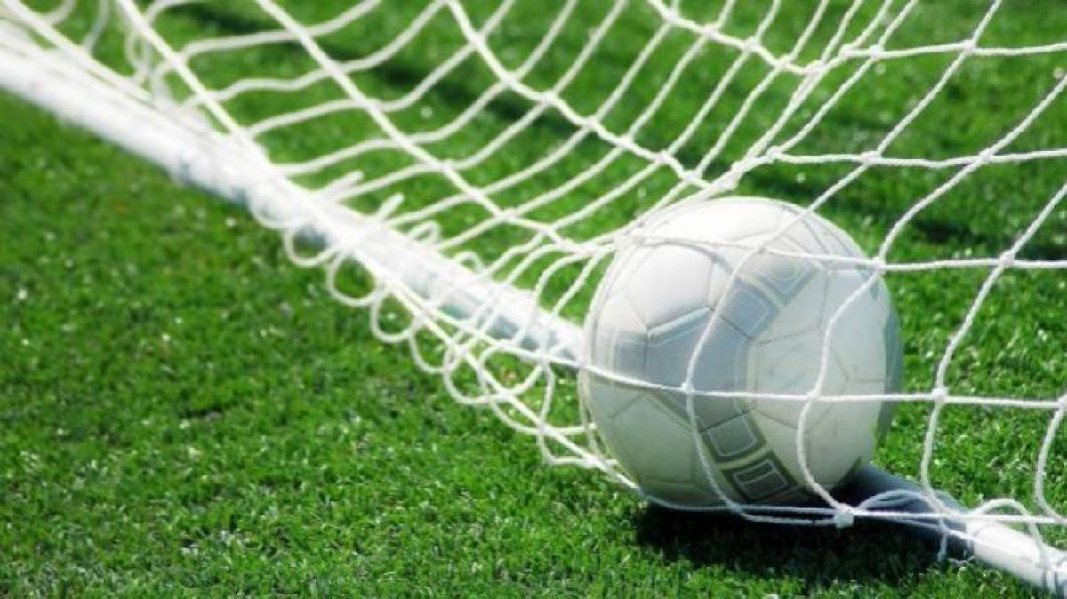 Un meci de fotbal, amânat din cauza unei tentative de corupere