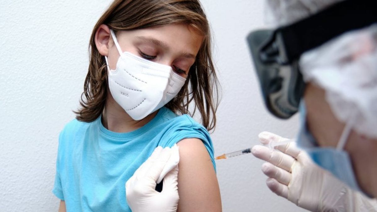 Un medic din Germania va fi judecat pentru că a vaccinat anti-COVID un copil de 9 ani