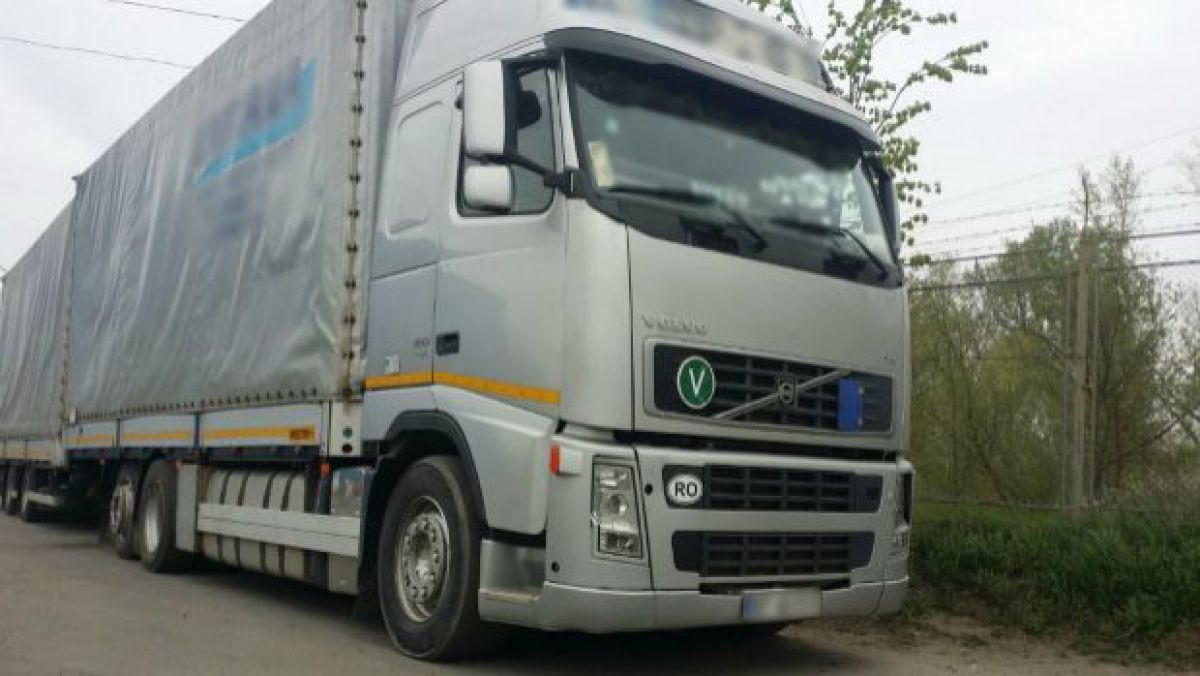 Un moldovean a furat un TIR și intenționa să iasă din țară cu el. Vameșii i-au stricat planurile