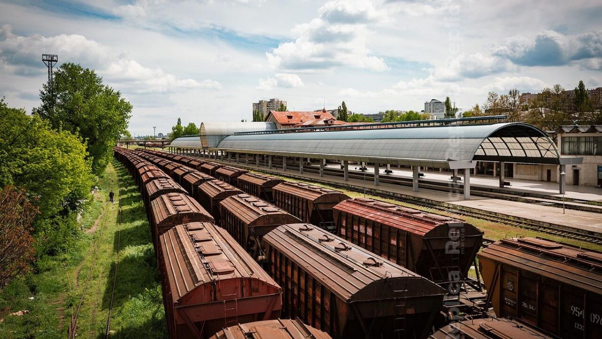 Un nou cod al transportului feroviar: Infrastructura - a statului, iar serviciile - prestate și de operatori privați