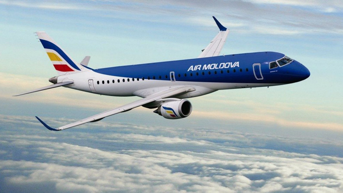 Un pasager, în stare inconștientă, la bordul unui avion Air Moldova. Echipajul a întreprins măsuri de urgență