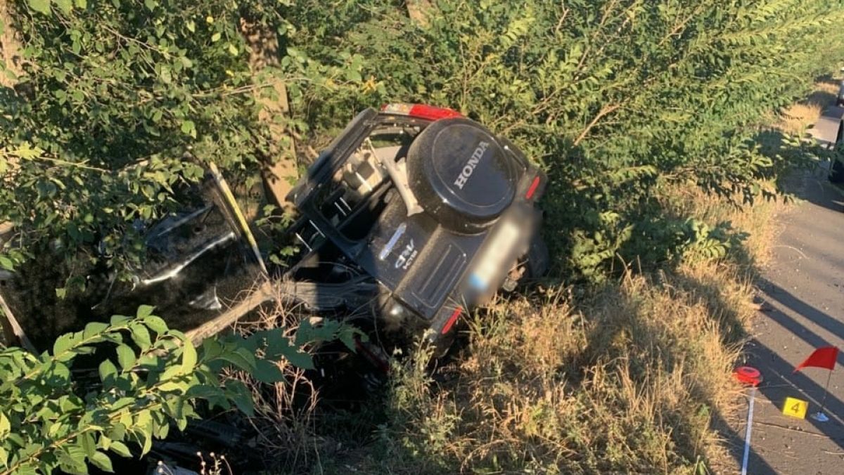 Un polițist de 21 de ani a murit în dimineața zilei de joi. Omul legii a pierdut controlul volanului mașinii pe care o conducea