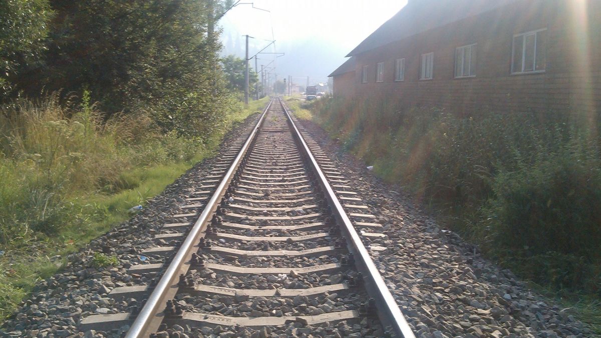 Ungheni: Un bărbat a decedat, după ce a fost lovit de o locomotivă