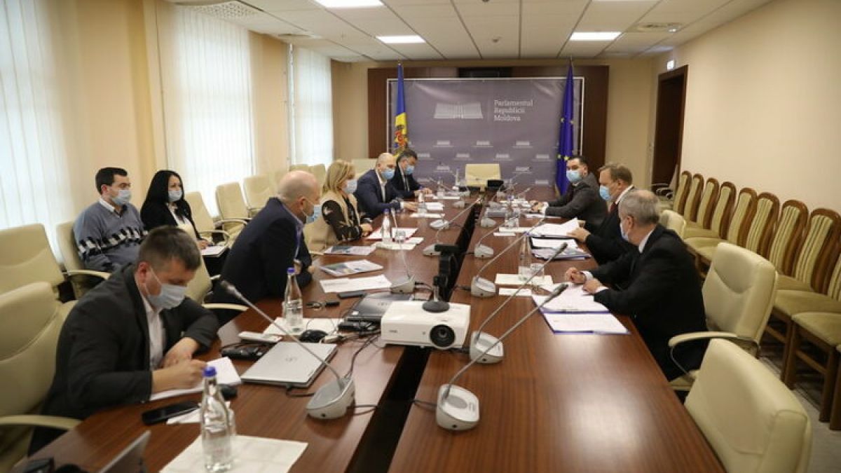 Utilizarea resurselor râului Nistru, discutată de membrii Comisei speciale și ambasadorul Ucrainei