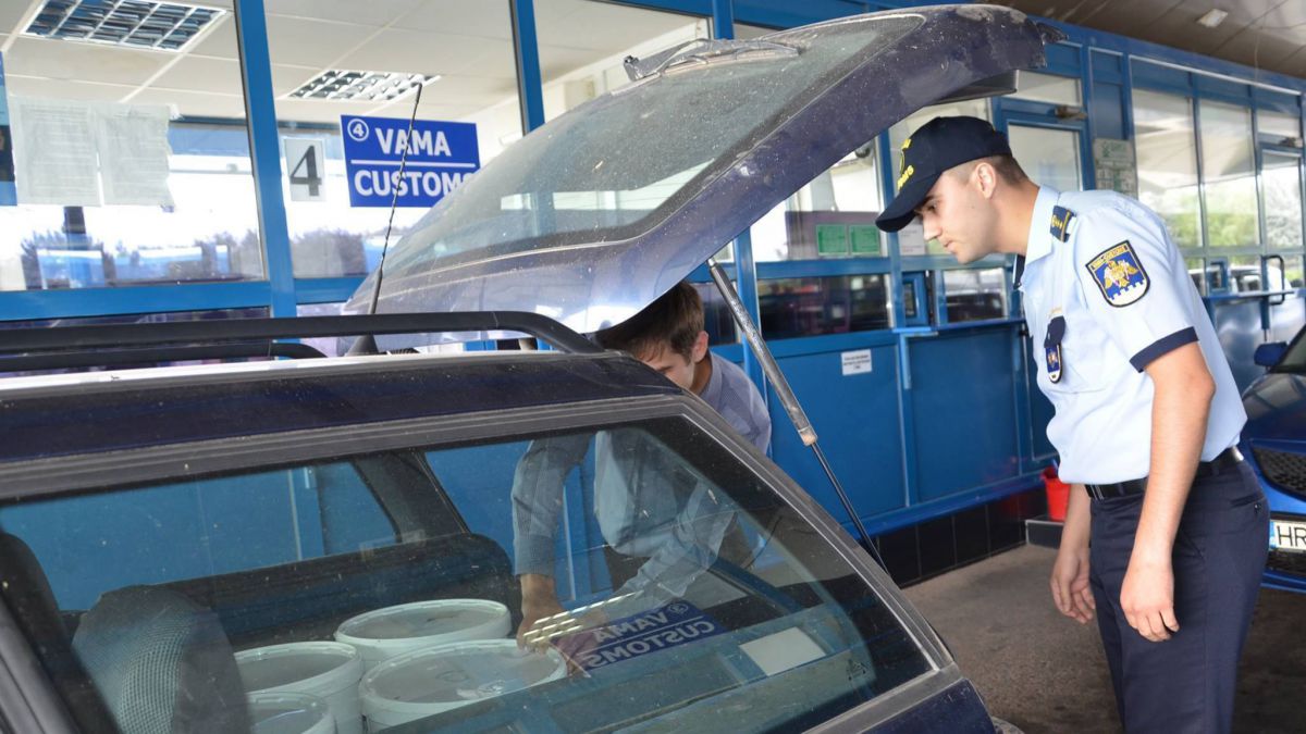 Vameșii moldoveni au confiscat aproape 6 tone de carne de porc din Ucraina, în ultimele 9 luni