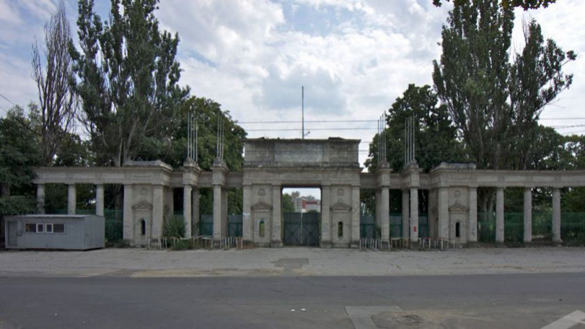 Vânzarea Stadionului Republican, subiect de dispută în Parlament. „Guvernul a venit nepregătit”
