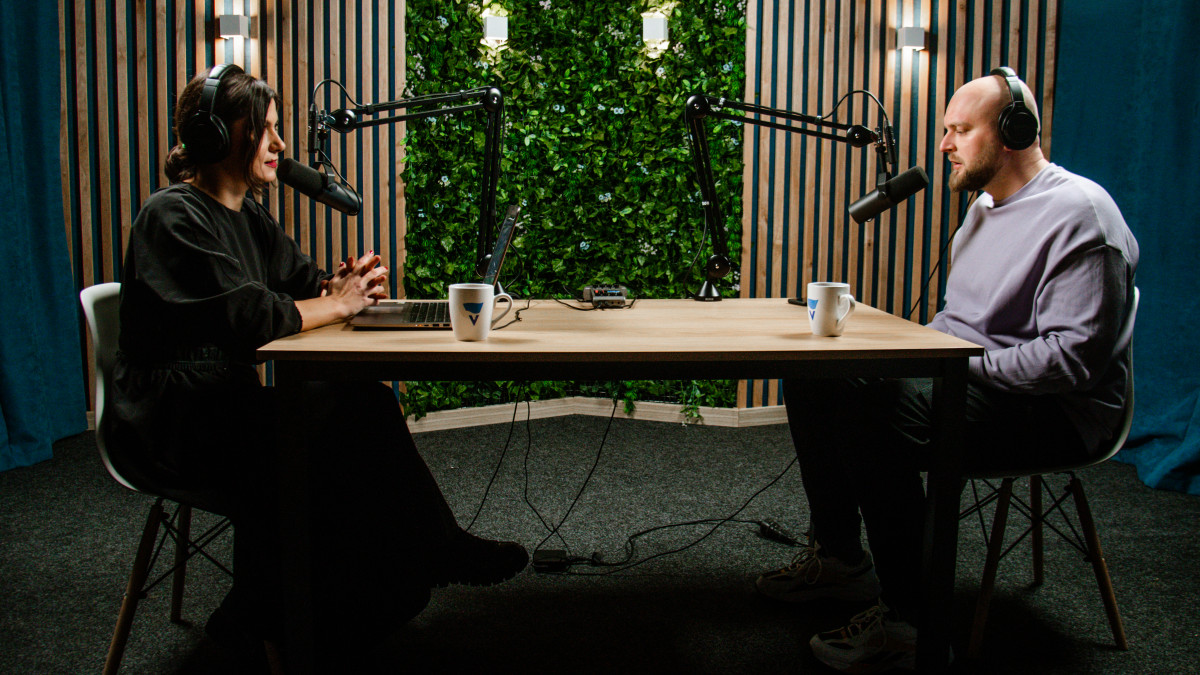 VB Talks | Podcast by Victoriabank | Dana Ciobanu & Alex Leahu: „Școala trebuie să fie colorată” (VIDEO)