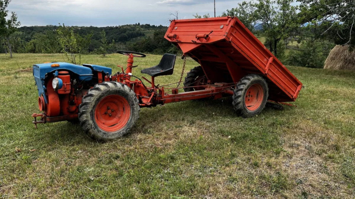 Veste bună pentru agricultori! Nu veți achita acciza la importul tractoarelor și motocultoarelor