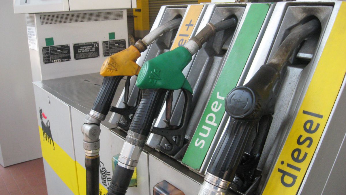 Vești bune pentru șoferi: Benzina și motorina se vor ieftini