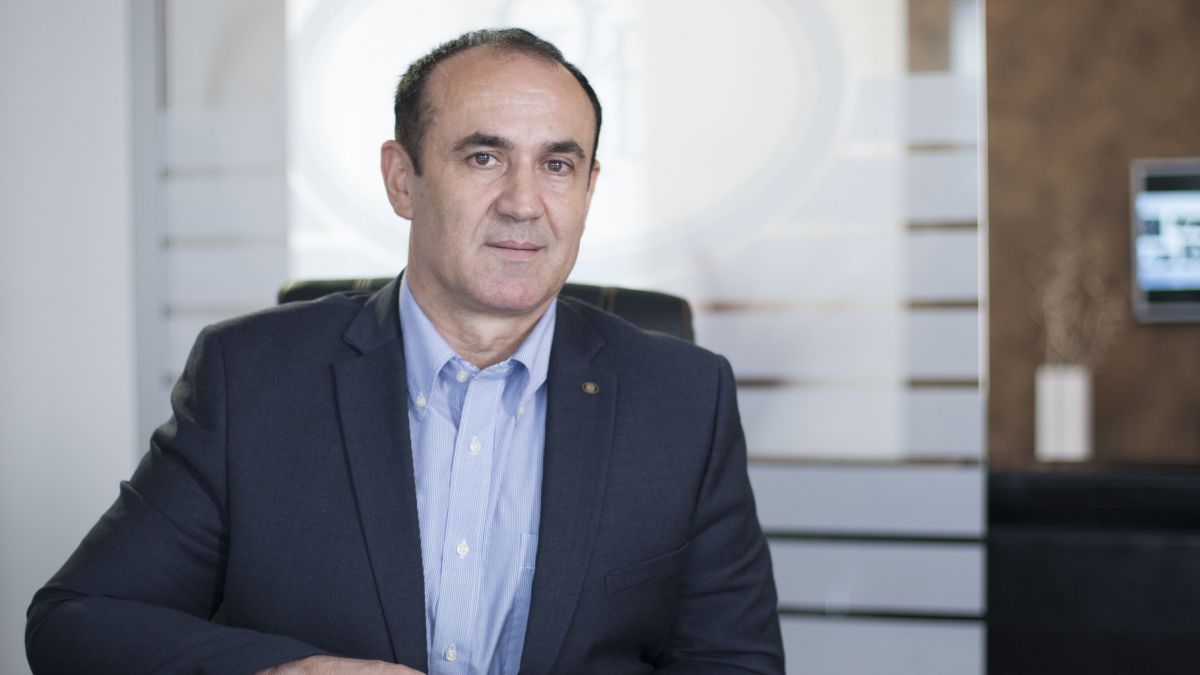 Viceguvernatorul BNM, Ion Sturzu, reținut la venirea în țară. Instanța urmează să-i aplice măsura de arest