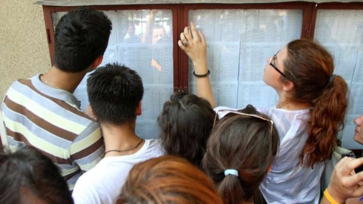 Viceministrul Educației critică BAC-ul: În testele de fizică sunt probleme irezolvabile și sunt puține note de 9-10